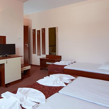 Guesthouse Kirov رافدا المظهر الخارجي الصورة