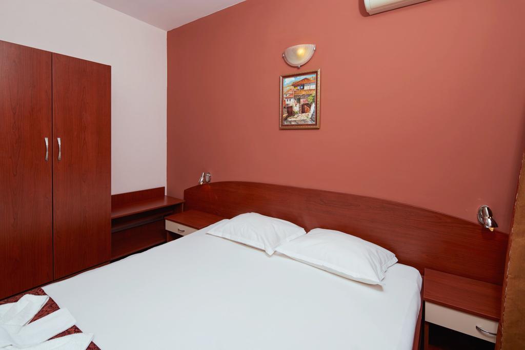 Guesthouse Kirov رافدا المظهر الخارجي الصورة