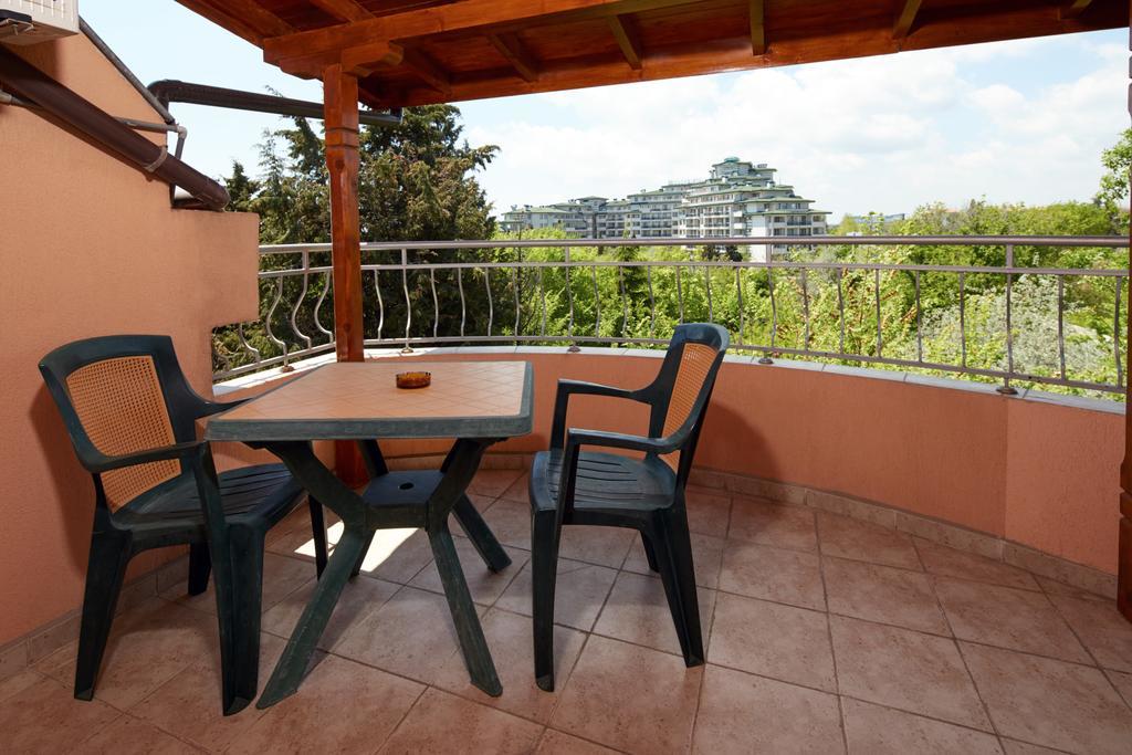 Guesthouse Kirov رافدا المظهر الخارجي الصورة